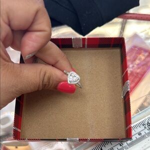 Elegant Silver Heart Ring Size 7